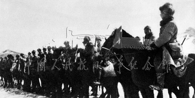 反攻中的东北抗联部队骑兵。