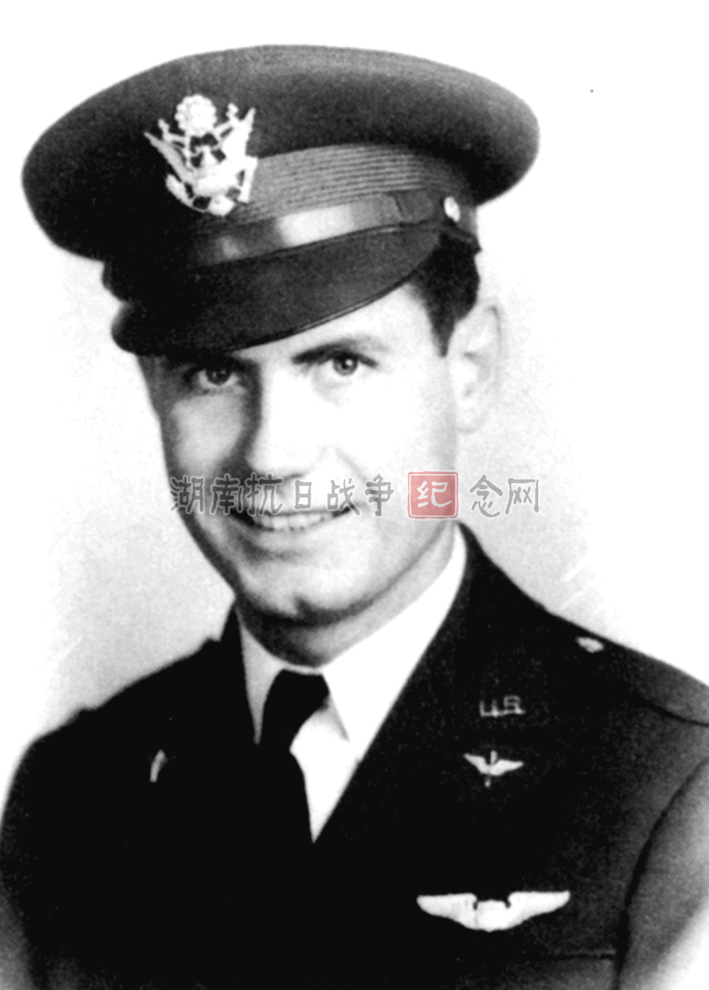 罗伯特-T-史密斯  美国航空志愿队小队长，第一轰炸机大队大队长