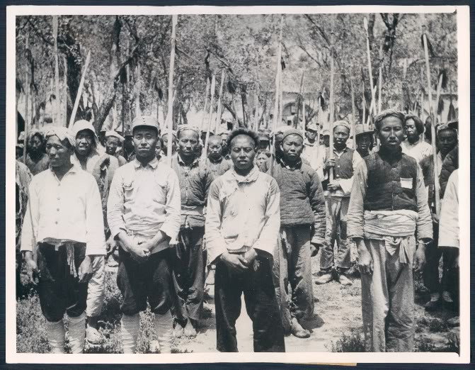 1938年,农民武装.