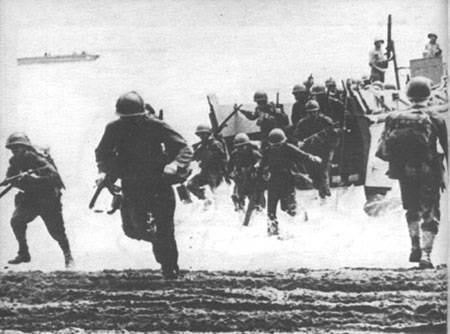 军事战史今日：1942年8月7日美军登陆瓜达尔卡纳尔岛