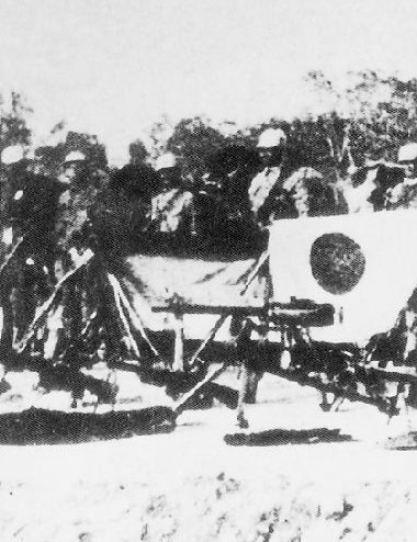 1942年12月，新四军第四师在朱家岗战斗中缴获的部分战利品。