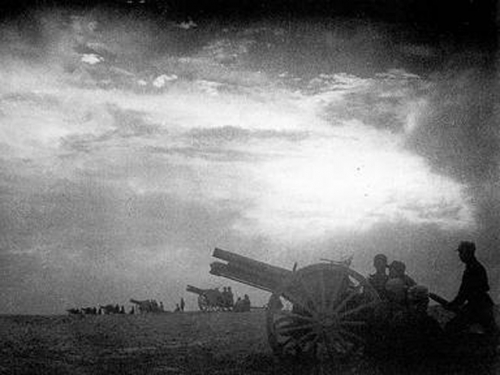 “百团大战”中在河北省怀来前线作战的八路军炮兵。