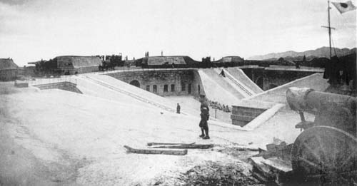 1894年11月，日军攻占黄金山炮台。（资料图片）