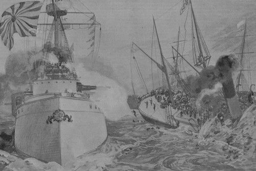 在丰岛海战中，一艘悬挂英国国旗的英籍商船高升号通过战斗海域。船内载有1200余名清兵、菲律宾人3名、水夫64名、西洋人8名。日舰浪速号下令捕获高升号。清军官兵拒绝投降。浪速开炮，高升沉没。