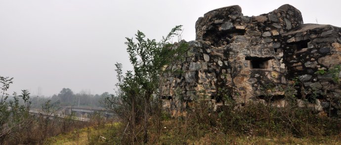 [转载]蹄铁下的桥头堡--随州抑家湾京汉铁路日军碉堡遗址