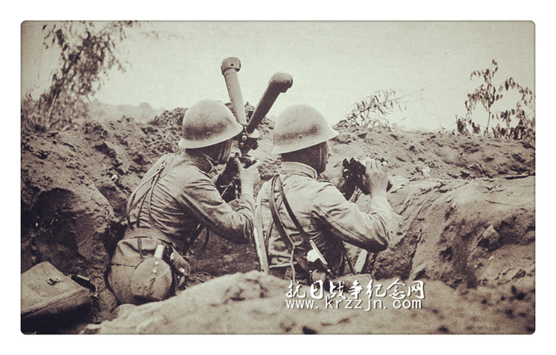 日军炮兵观测小组。