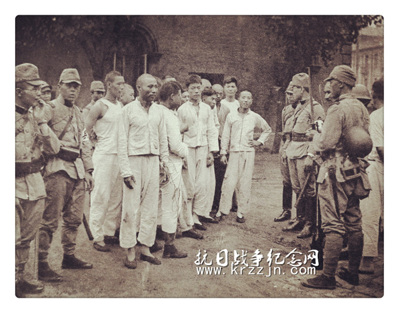 7月28日，被日军逮捕的中国便衣队。
