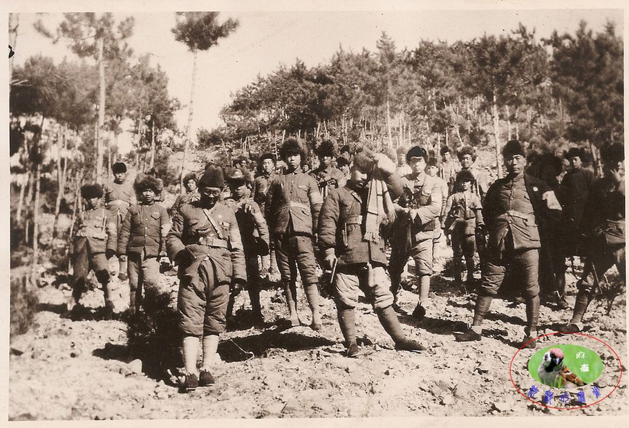 1938年，抗日战士。 (1)