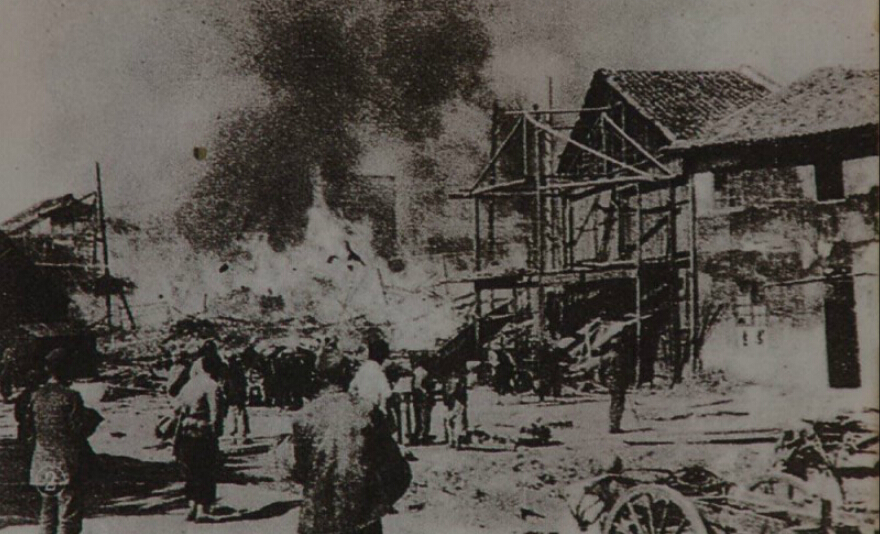 1938年11月12日，湖南省政府得到日军已迫近的报告，为实行“焦土抗战”，下令自焚长沙，造成了巨大损失。