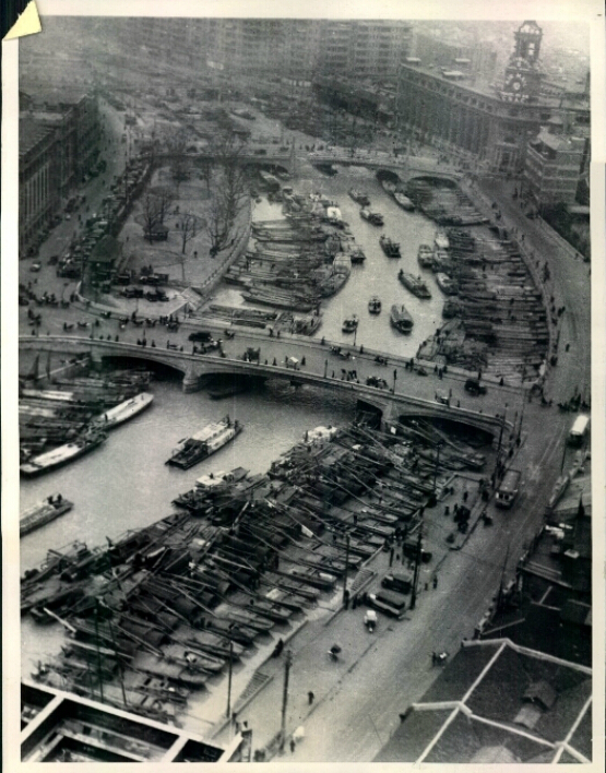 航拍照片-上海苏州河，1937。