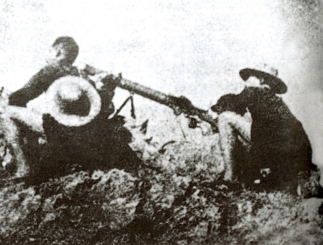 击落日本海军大臣大角岑生座机的抗日游击队员。