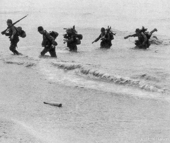 1940年6月22日，广东深圳赤湾附近上陆的日军士兵。