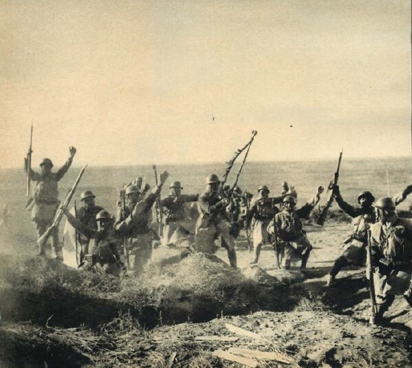 日军欢呼攻克阵地。