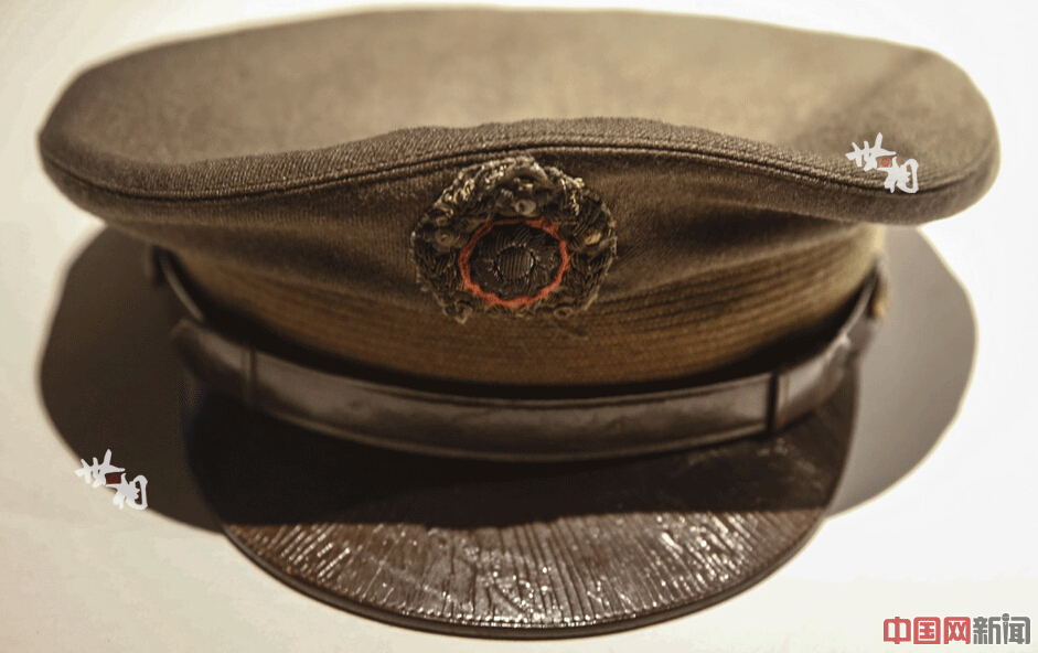 中国军人的帽子。