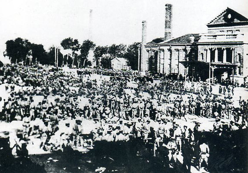 　9月20日，关东军占领长春后，在站前广场集合，准备进犯吉林省省城吉林市。