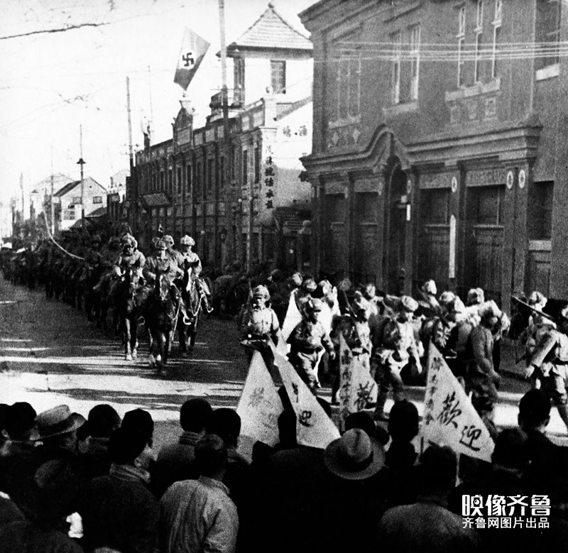 1937年12月28日，日军举行“济南入城式”。