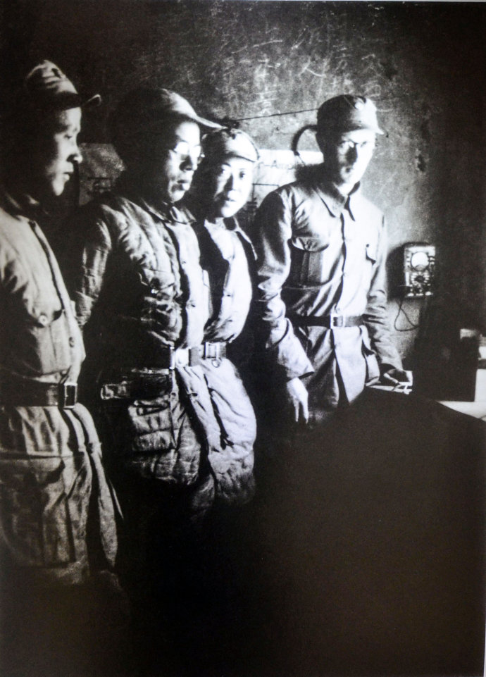 1942年与冀中电台工作人员