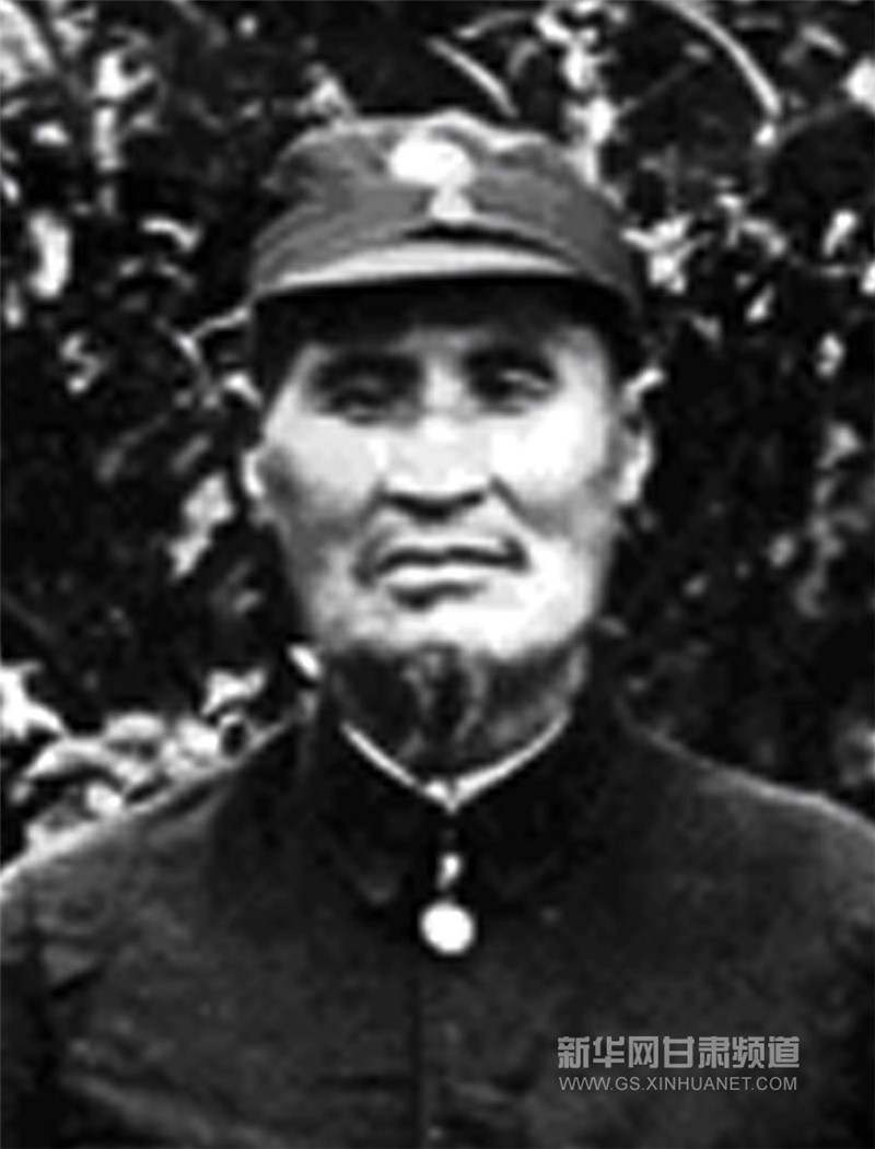 马彪（1885—1948），回族，甘肃临夏县人。国民革命军暂编骑兵第一师师长。1937年冬，率部8000多人成建制开往抗战前线。