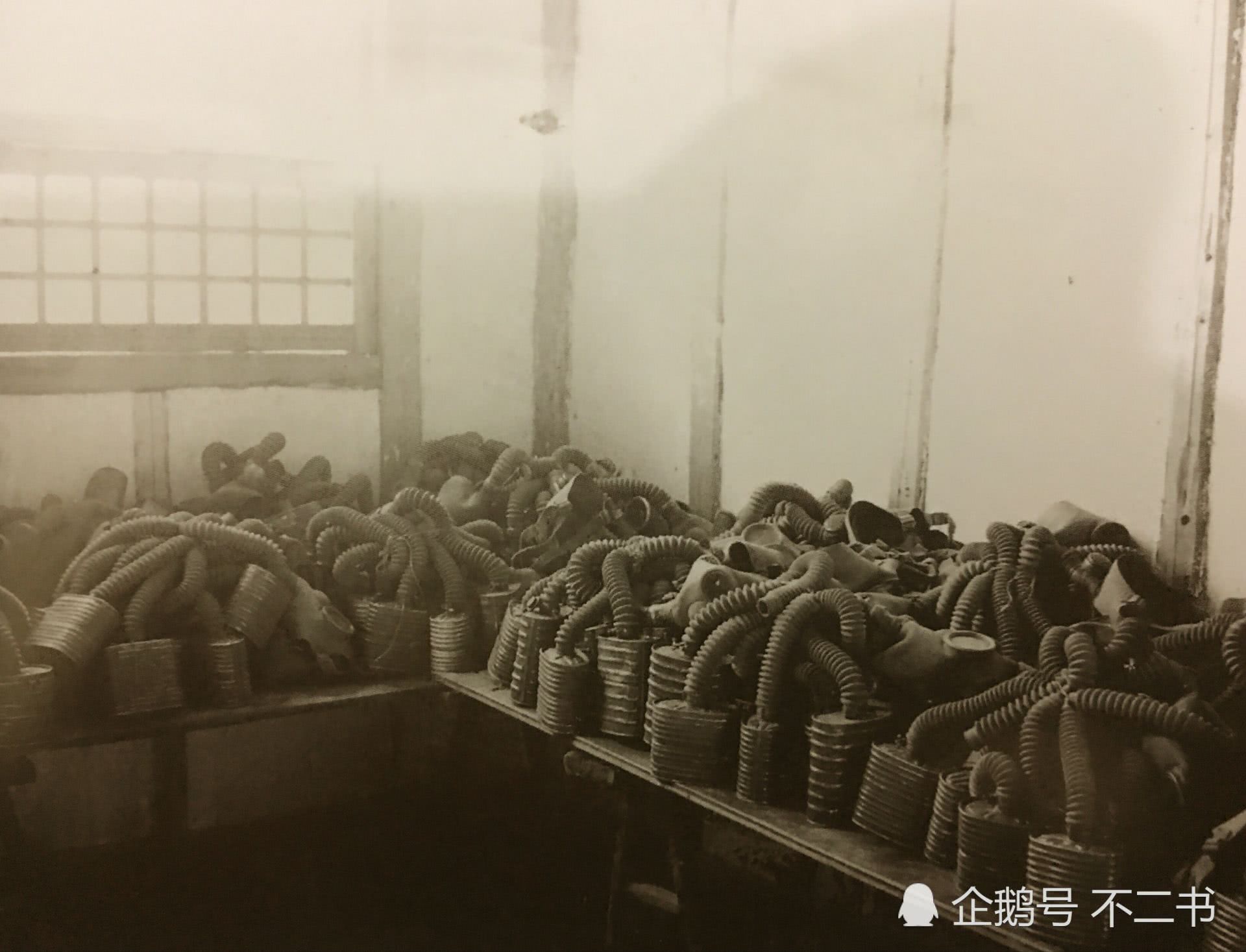 老照片：湘西会战大胜利 缴获的日军装备和日军战俘一览