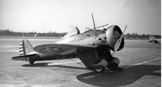 南京航空战中曾少量投入使用的美制波音281单翼战斗机，即P-26C“射豆枪”的出口版